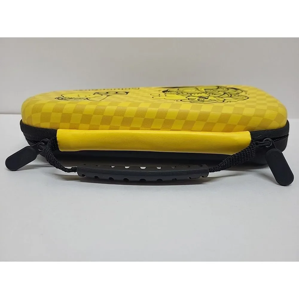 Super Mario Kart Nintendo Switch Lite Case,‎ Yellow